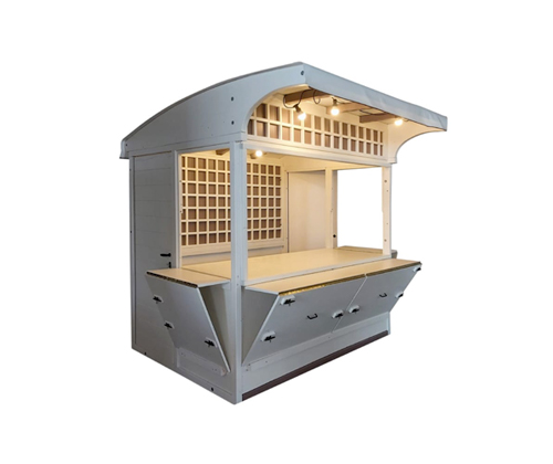 Casetta di legno piccola